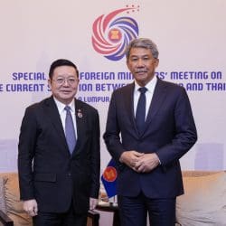 Secretary-General of ASEAN Meets with the Minister of Foreign Affairs of Malaysia