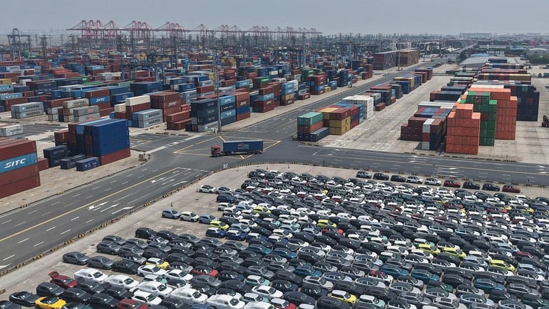 Chinese exports to EU surge, but bloc waiting to see if emergency action needed