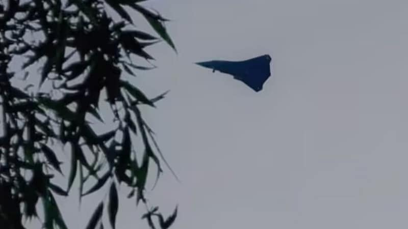 Has China just released pictures of another 6th generation stealth fighter?
