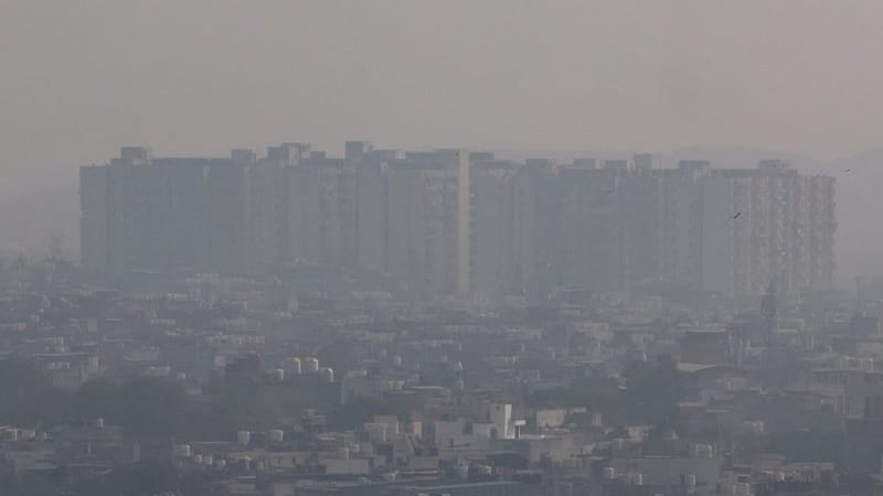 New Delhi’s smog surge linked to 200,000 respiratory cases
