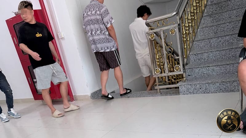 #网友爆料：

位于麒麟园区正后方绿色的一栋楼，连园区名