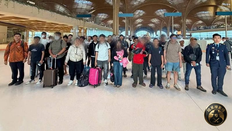 昨天柬埔寨移民总局已将372名外国人遣返出境

#柬埔寨