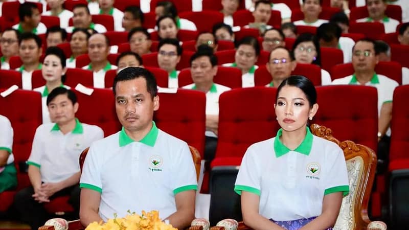 柬埔寨致力于齐心协力共建无电诈国家

柬埔寨国家抗击人口