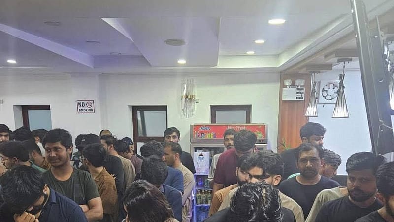 #柬埔寨资讯 ：警方突袭网络诈骗窝点 逮捕百余名外籍人员