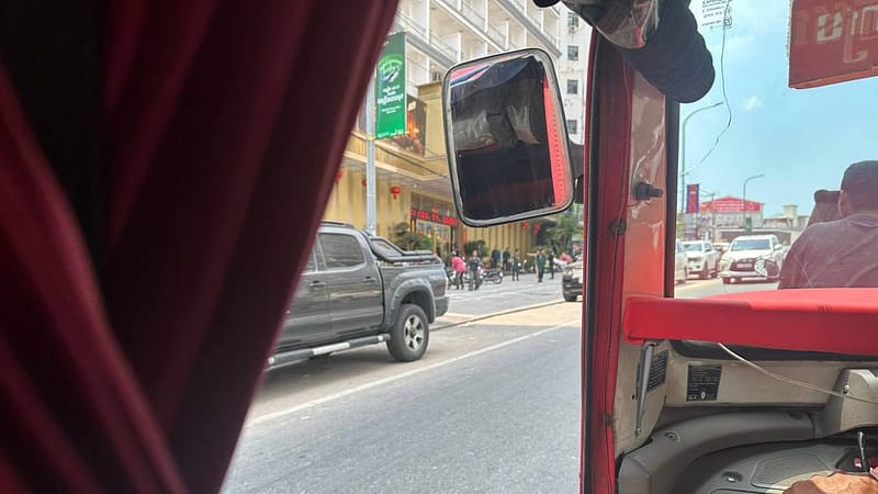 #网友提醒：西港万达下面的钻石有宪兵在检查了，路过的兄弟注意