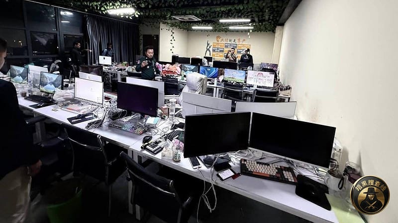 💡 🇰🇭金边工作组开展突击检查行动 拘留20余人

4月