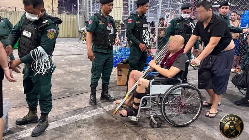 昨晚 166名涉嫌网络诈骗的中国公民被柬埔寨依法遣返