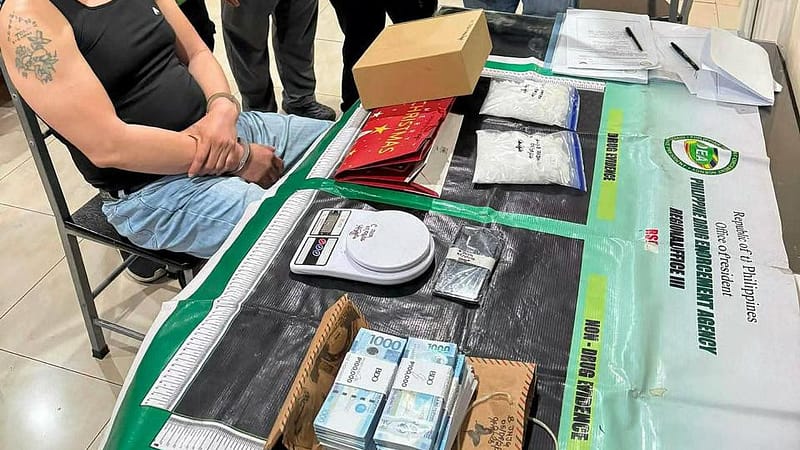 #马尼拉突袭大毒枭落网 缴获680万比索冰毒

菲律宾缉